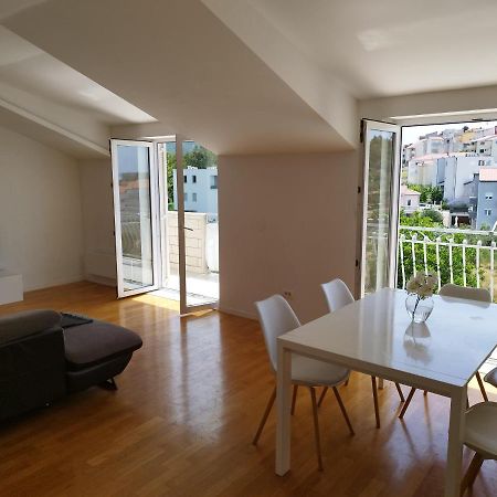 Apartment Nina Podstrana Esterno foto