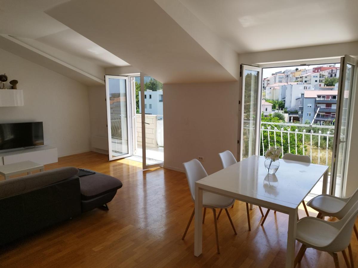 Apartment Nina Podstrana Esterno foto